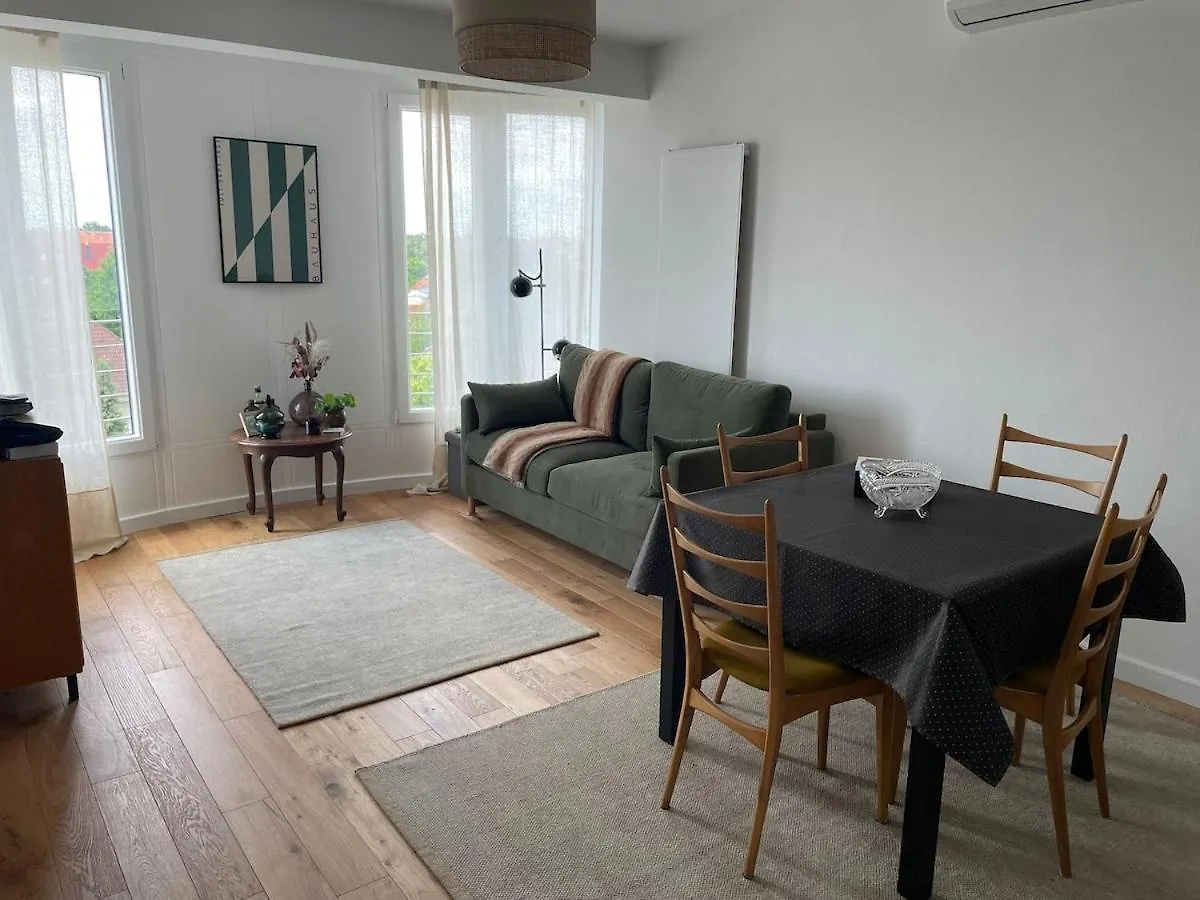 Cozy Apartment In Munich-Laim
